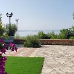 Brifs Apartament *