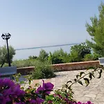 Brifs Апартаменты Шенджин
