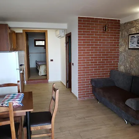 Apartamento Brifs *