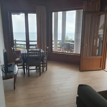 Brifs Apartment