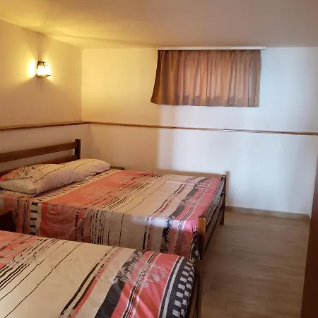 Apartamento Brifs Shëngjin